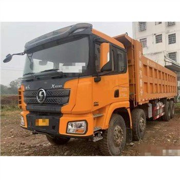 Begagnad Shacman dumper med slagmotor